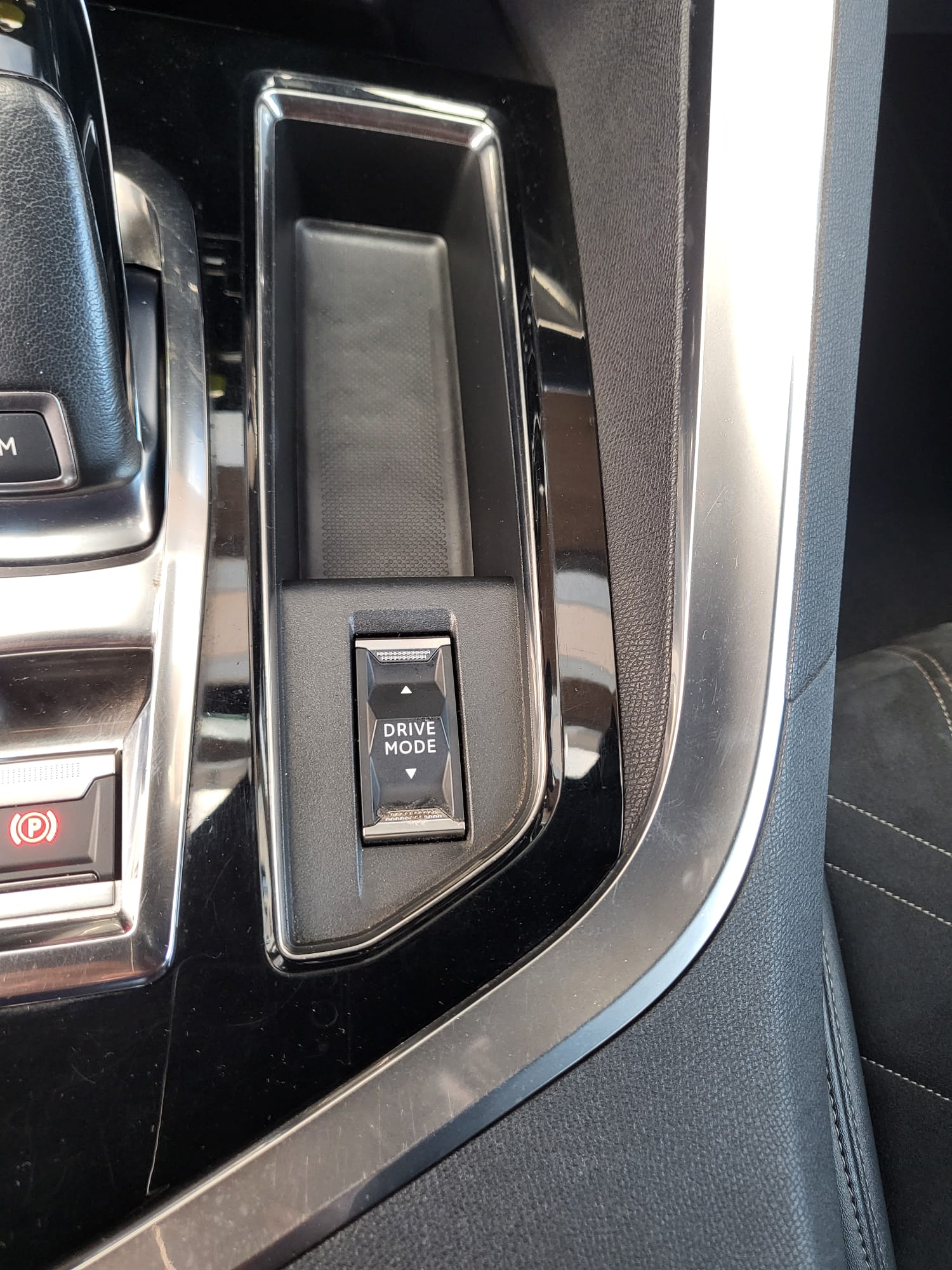 WhatsApp Image 2025-11-21 at 17.47.17 (4)