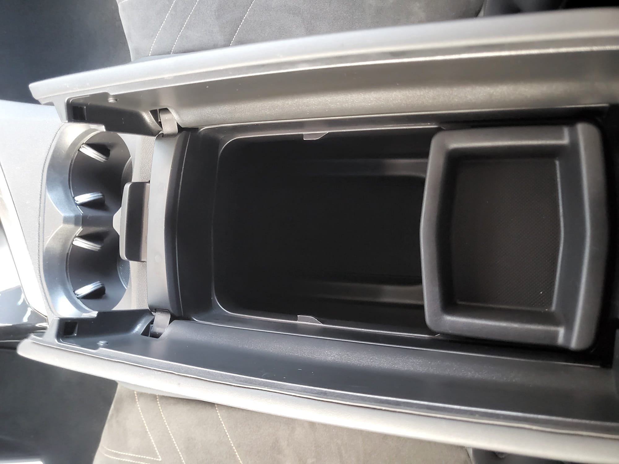 WhatsApp Image 2025-11-21 at 17.47.17 (7)